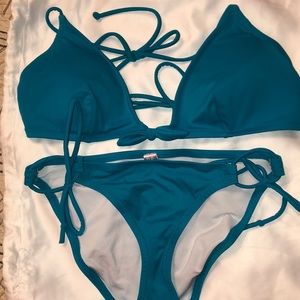 Victoria’s Secret bikini